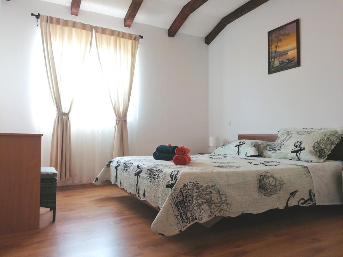 House Mario Near Rovinj Apartment Kanfanar Bagian luar foto